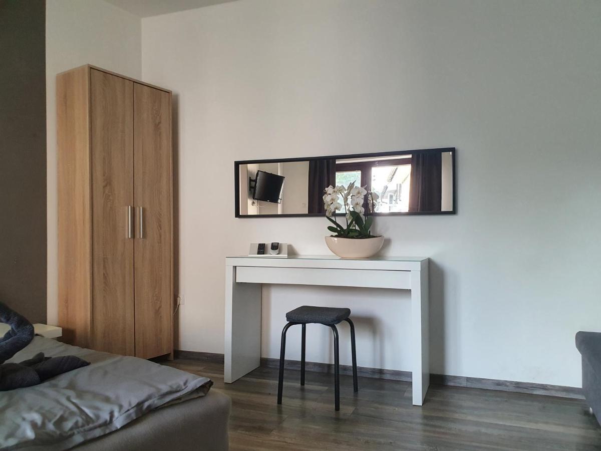 Appartement Lexi apartman à Hajdúszoboszló Extérieur photo